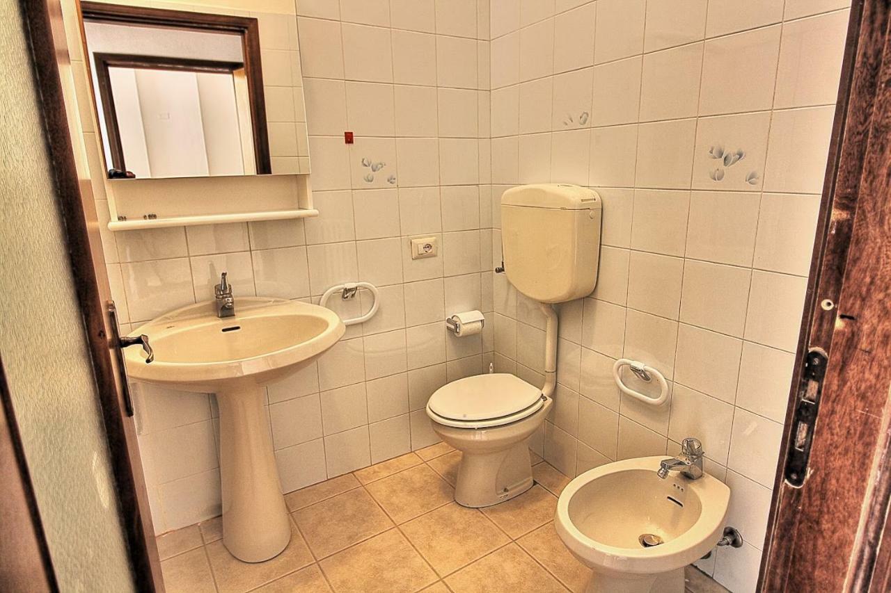 Appartamento Di Meri Verbania Exterior foto